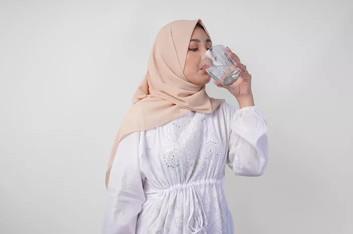 7 Minuman Sehat yang Baik untuk Pengidap Asam Lambung